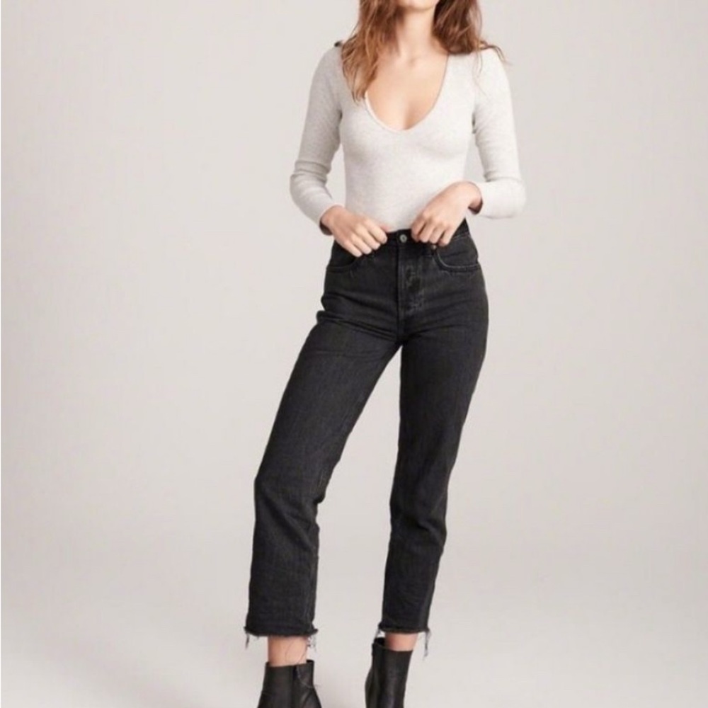 Abercrombie & Fitch Black Ankle Raw Hem Jeans